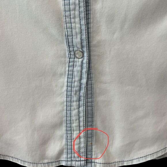 Paper Crane Women's Denim Double Pocket Shirt Light Blue Sz/M - Picture 6 of 8